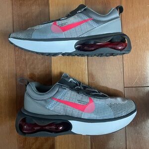 Kids Nike Air Size 2Y